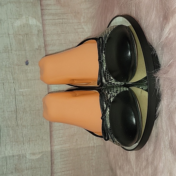 MARC FISHER Jodi Cap Breast Cancer Ballet Flats - Picture 3 of 8